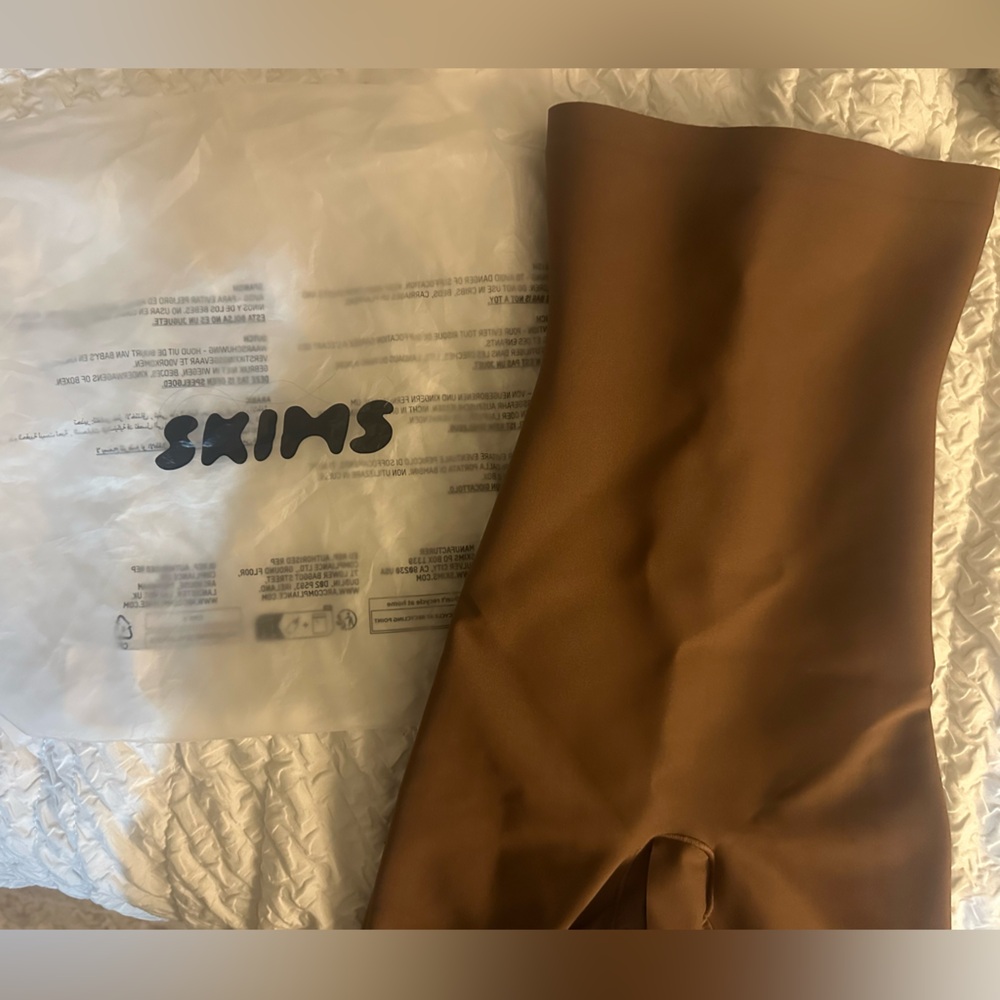 SKIMS Body Core Sculpt High Waisted Short Jasper XS